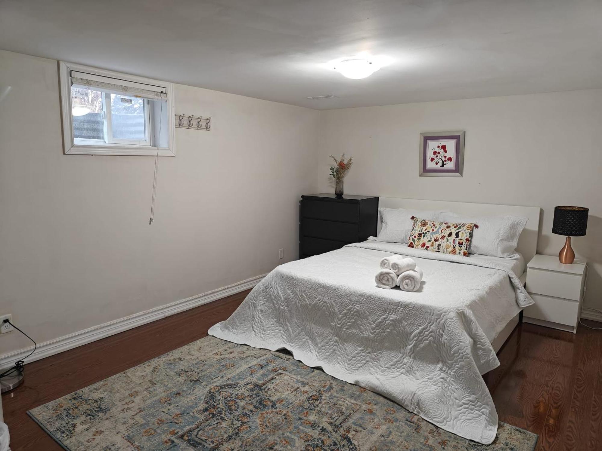 Spacious Mbr Near Kennedy Subway & Go Toronto Ngoại thất bức ảnh