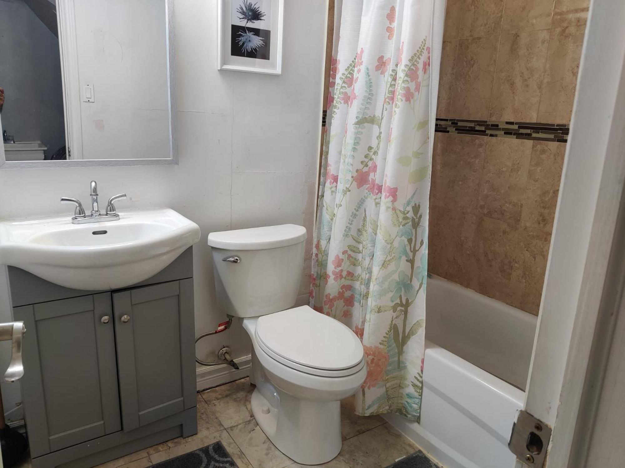 Spacious Mbr Near Kennedy Subway & Go Toronto Ngoại thất bức ảnh