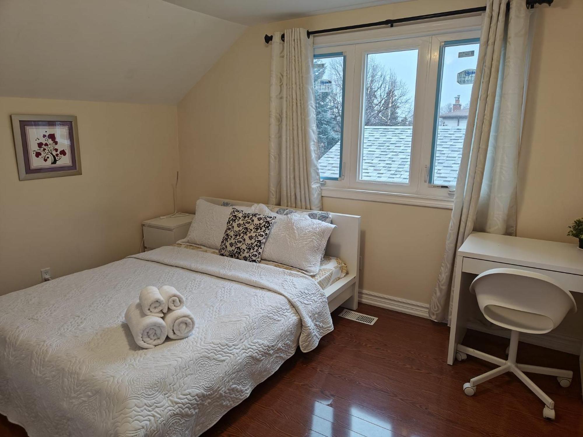 Spacious Mbr Near Kennedy Subway & Go Toronto Ngoại thất bức ảnh